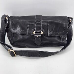 Liz Claiborne Leather Shoulder Bag Black Flap Purse Classic Medium